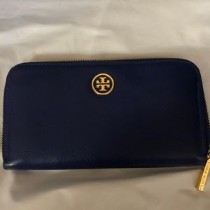 Tory Burch wallet